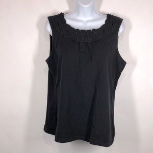 Croft & Barrow black scallop edge tank size large